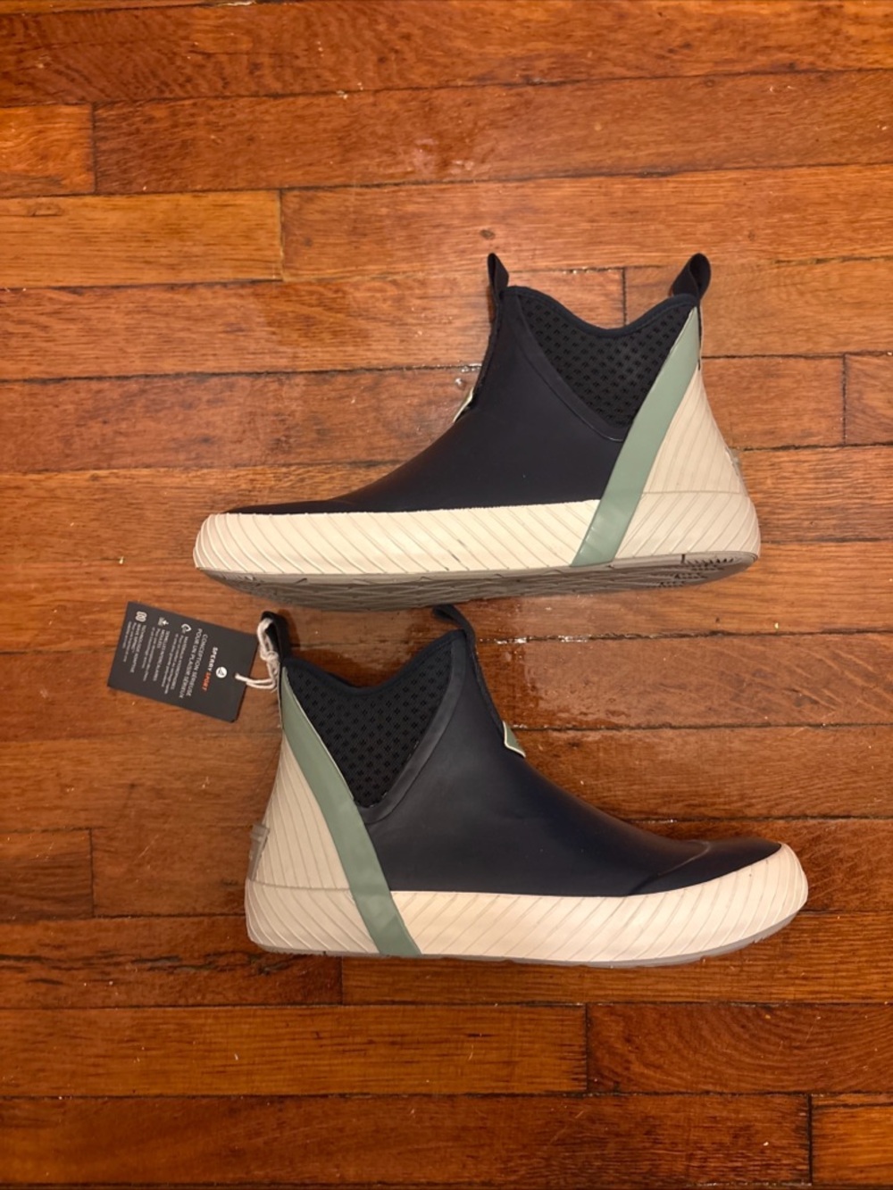Men’s Sperry Slip-On Waterproof Rain Boots size 8